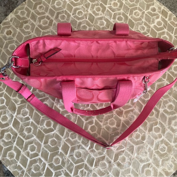 Coach Kyra Daisy Signature Tote in ‘Hibiscus’ - Picture 6 of 14